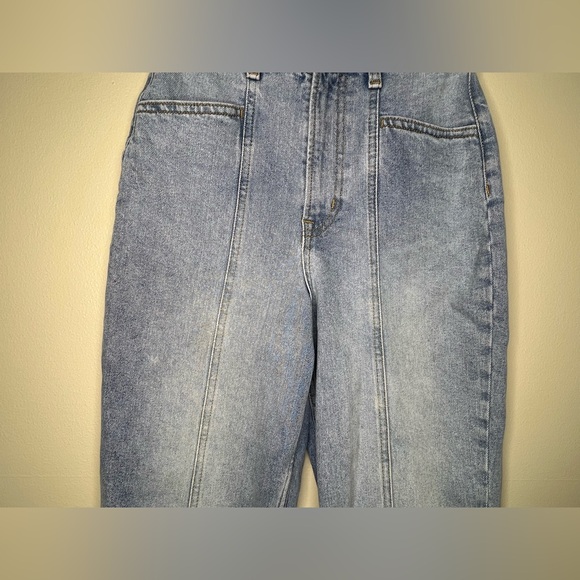 H&M Loose Fit High Rise Mom Jeans - Picture 6 of 10